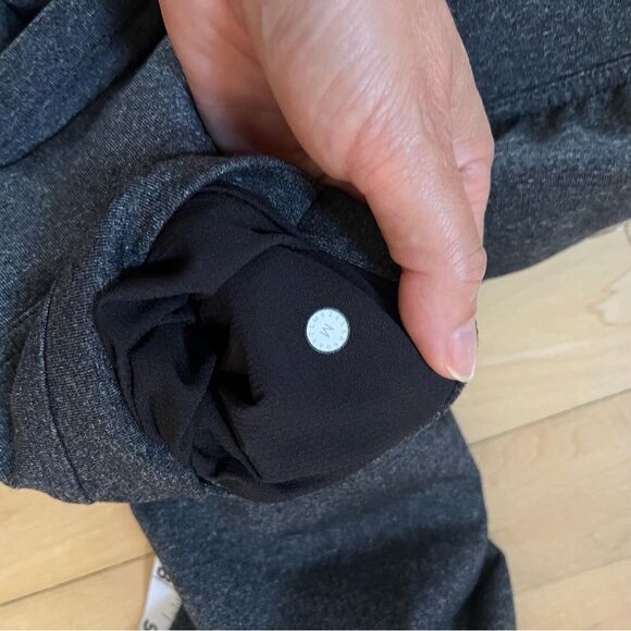 Lululemon Discipline Pant 32" in Heathered Black M - Picture 12 of 14